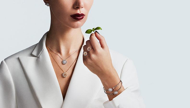 Guide on How to Style Diamond Jewelry for Everyday Wear - Intou