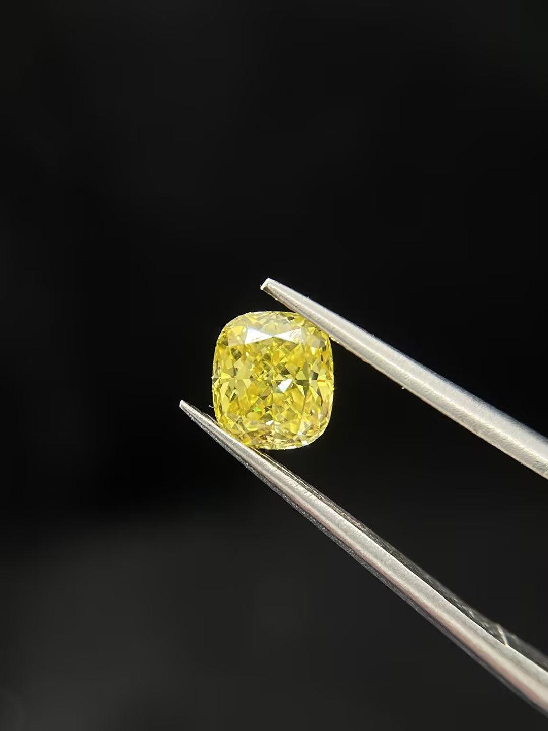 1ct Cushion Cut Fancy Vivid VS1 Excellent - Intou