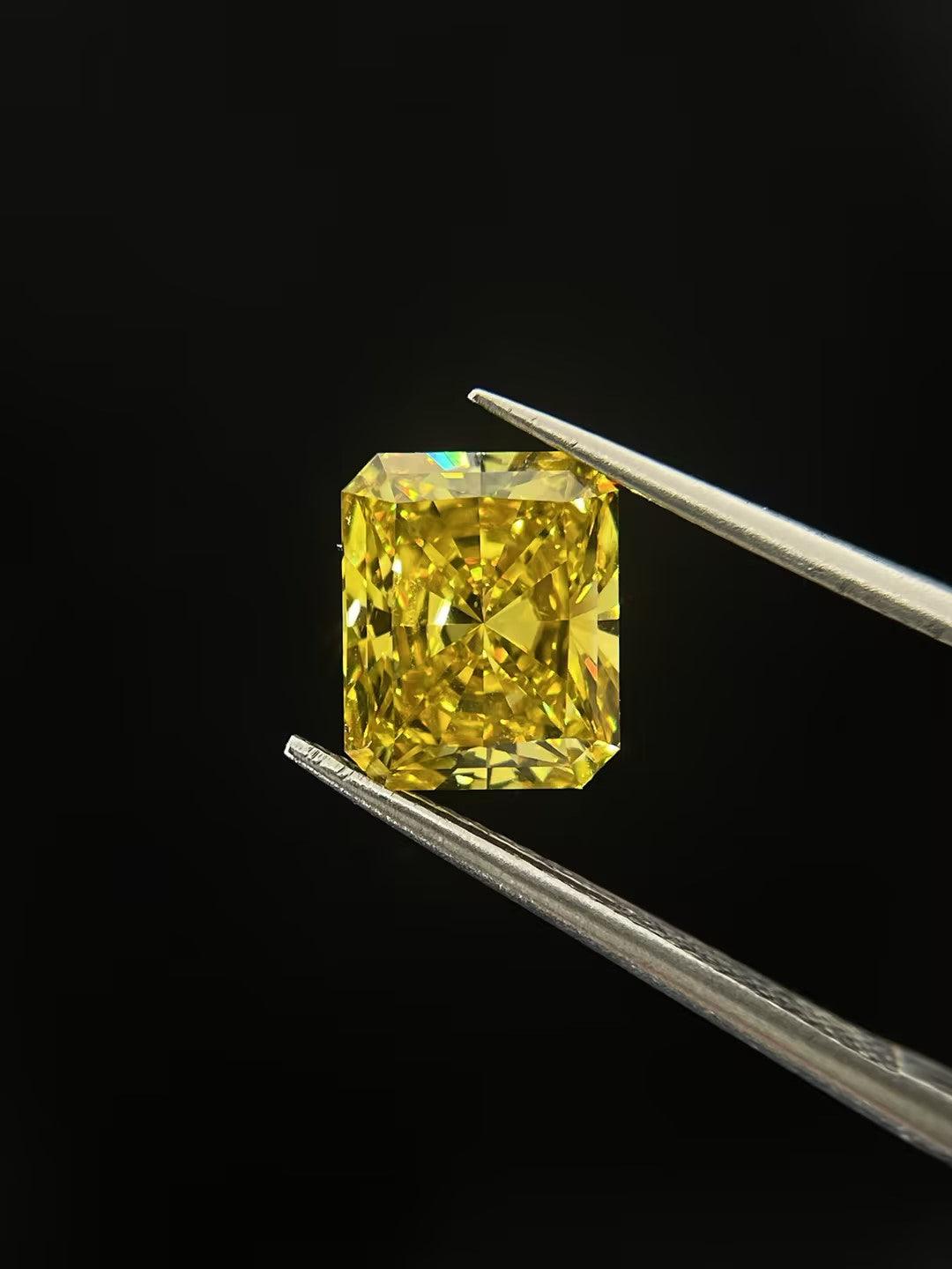 2.5ct Radiant Cut Fancy Vivid VS1 Excellent - Intou