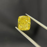 2ct Cushion Cut Fancy vivid VS1 Excellent - Intou