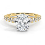 Oval Cut Graduated Diamond Engagement Ring - Intou